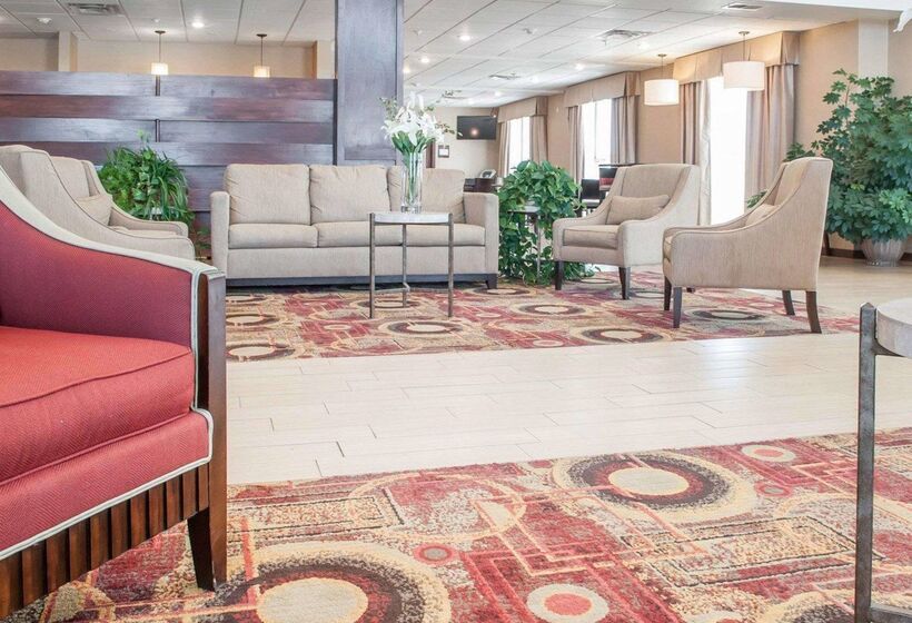 هتل Comfort Suites Farmington