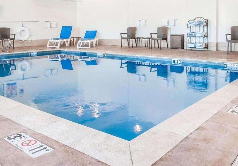 هتل Comfort Suites Farmington