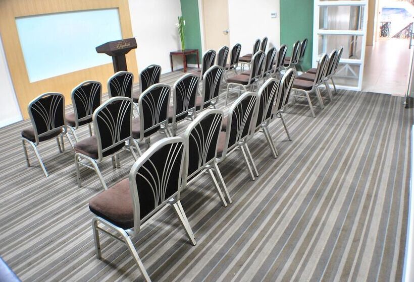 בית מלון כפרי Elizabeth Cebu