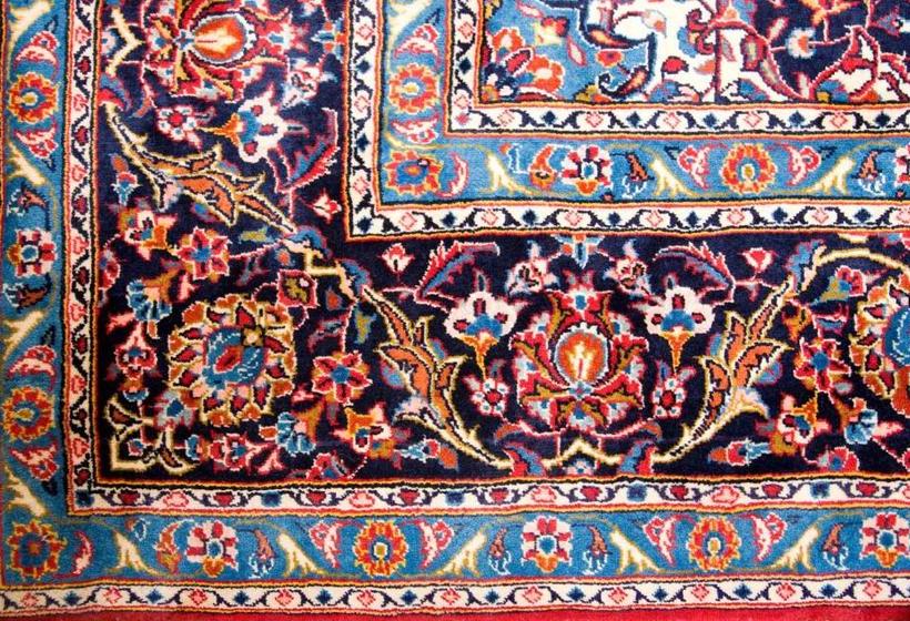 Отель Embassy Circle Guest House