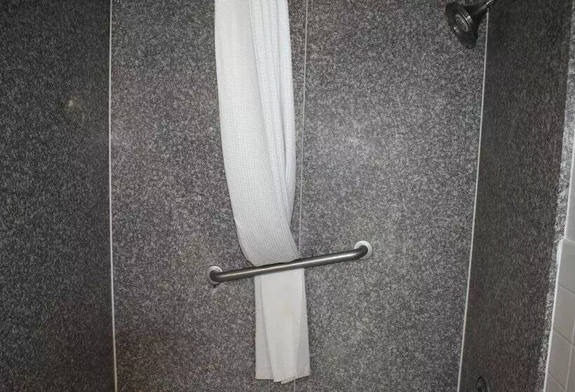 Отель Executive Inn And Suites Baker