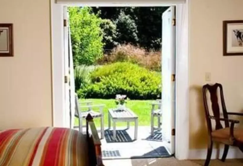 ホテル Scp Mendocino Inn And Farm