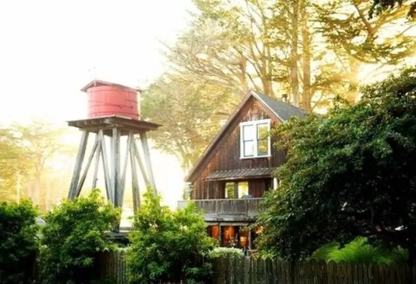 ホテル Scp Mendocino Inn And Farm