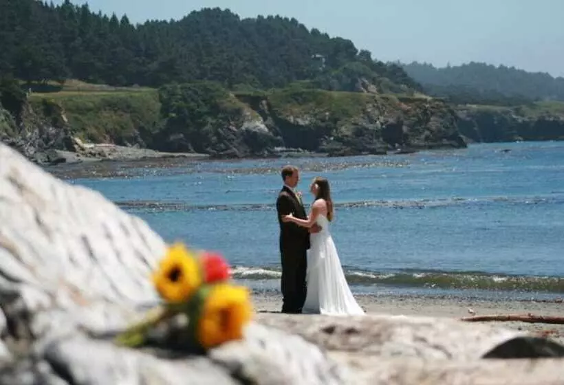 ホテル Scp Mendocino Inn And Farm