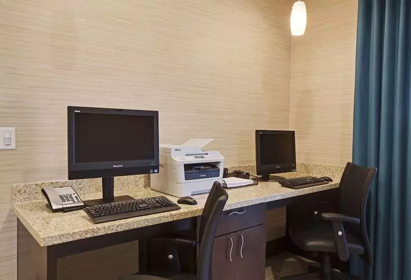 Holiday Inn Express Hotel & Suites Orlando East Ucf Area, An Ihg