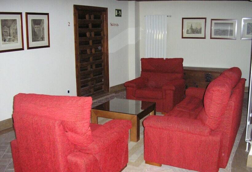 בית מלון כפרי Hospederia Porta Coeli