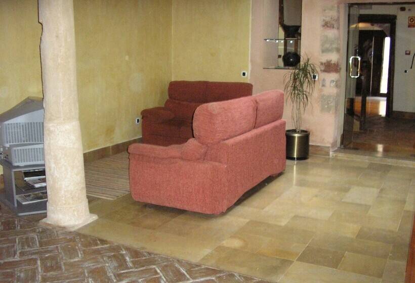 בית מלון כפרי Hospederia Porta Coeli