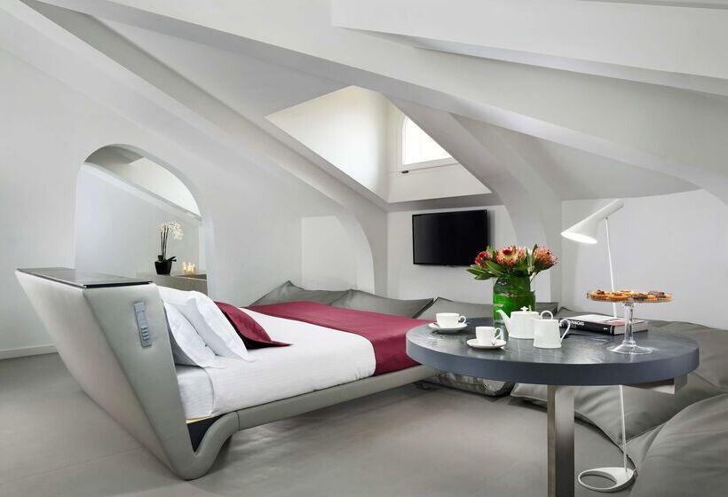 Hotel Palazzo Montemartini Rome, A Radisson Collection