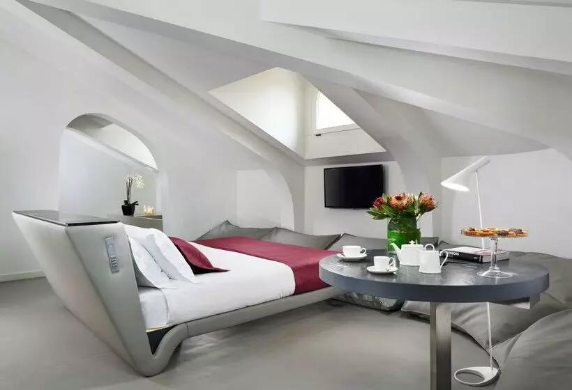 Hotel Palazzo Montemartini Rome, A Radisson Collection