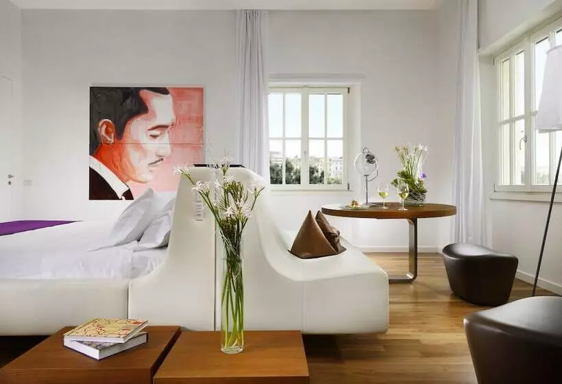 Hotel Palazzo Montemartini Rome, A Radisson Collection