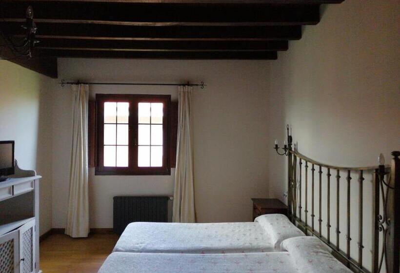 فندق Posada El Jardin De Angela