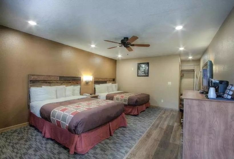 Отель Powder House Lodge