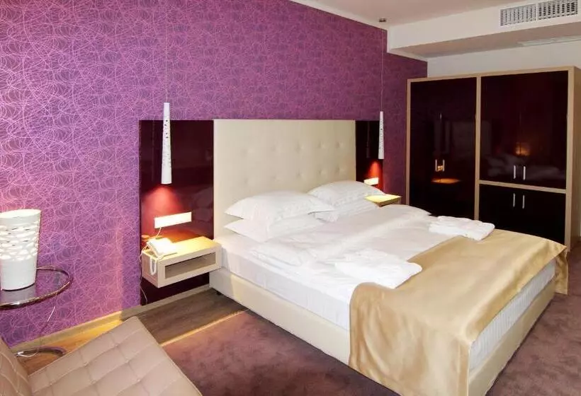 Hotel Pushcha Congress