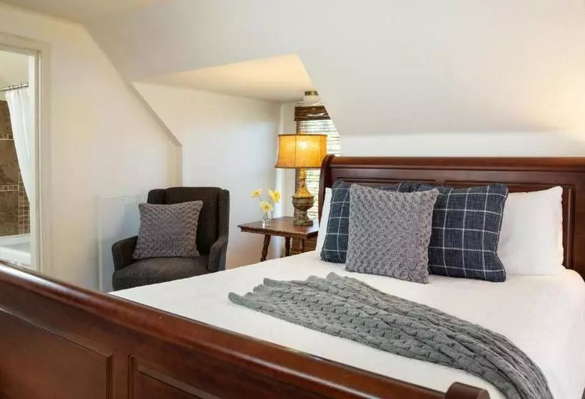 酒店 Captain Nickels Inn