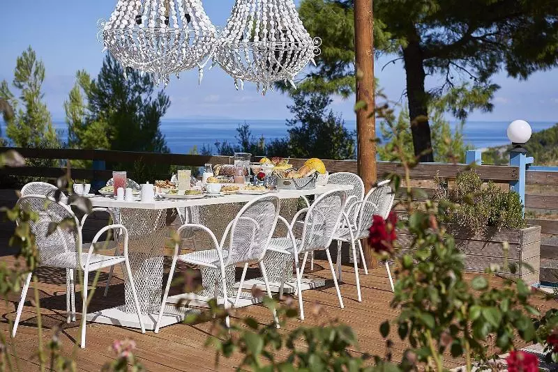 فندق Xenia Residence & Suites