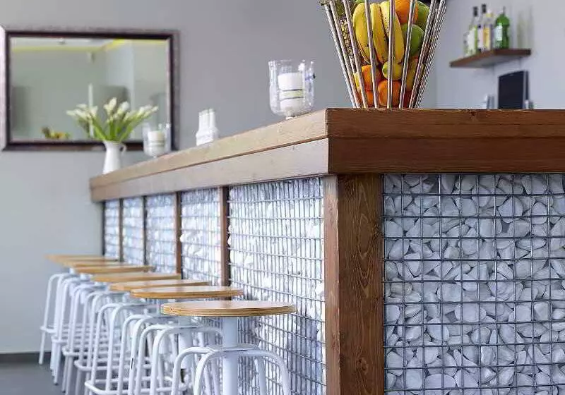 فندق Xenia Residence & Suites