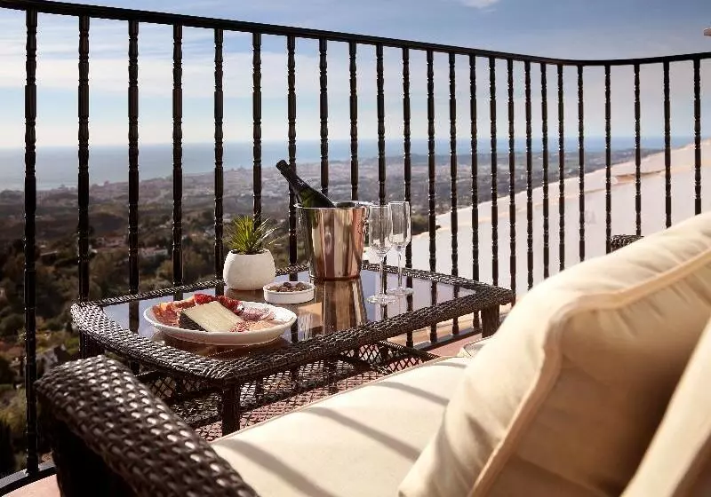 Macdonald La Ermita Resort