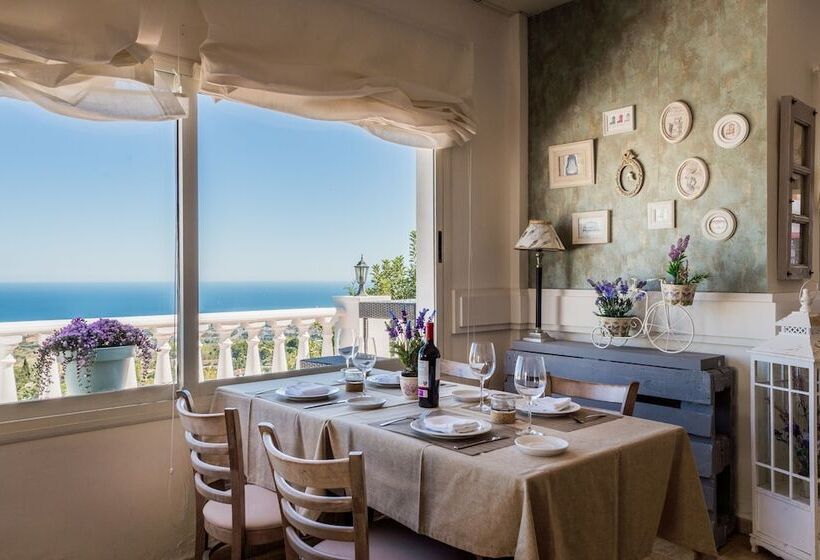 Macdonald La Ermita Resort