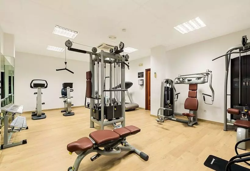 Macdonald La Ermita Resort