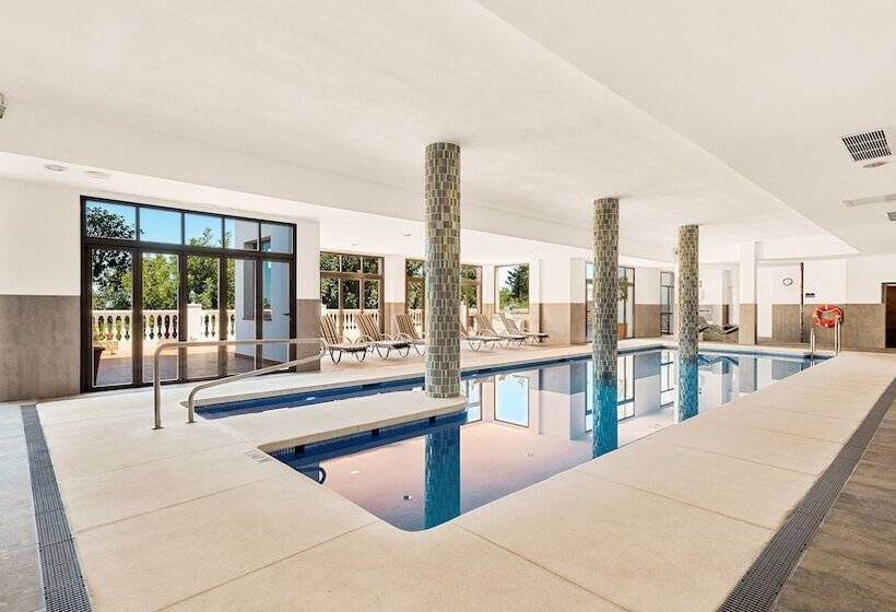 Macdonald La Ermita Resort