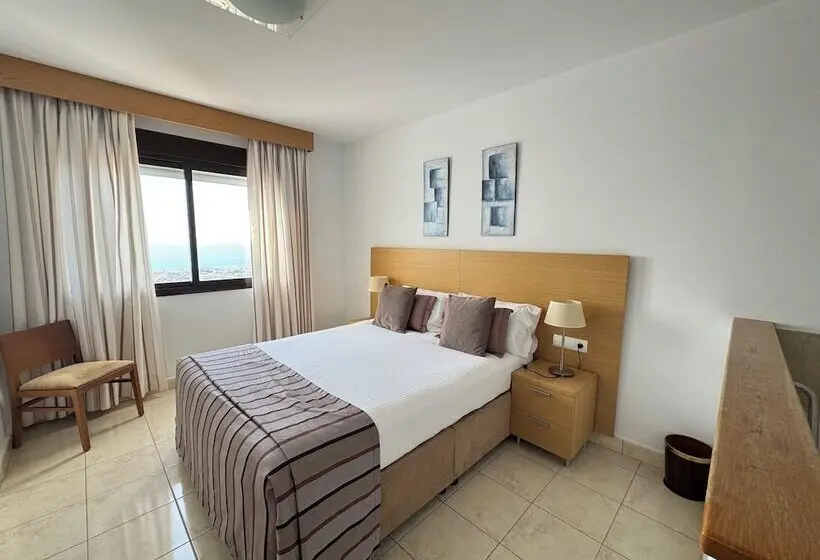 Macdonald La Ermita Resort