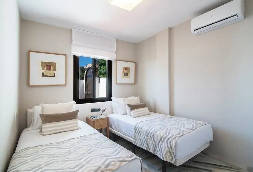 Macdonald La Ermita Resort