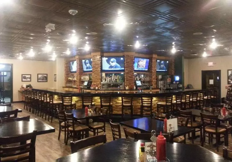 Мотель Woodfield Inn And Suites