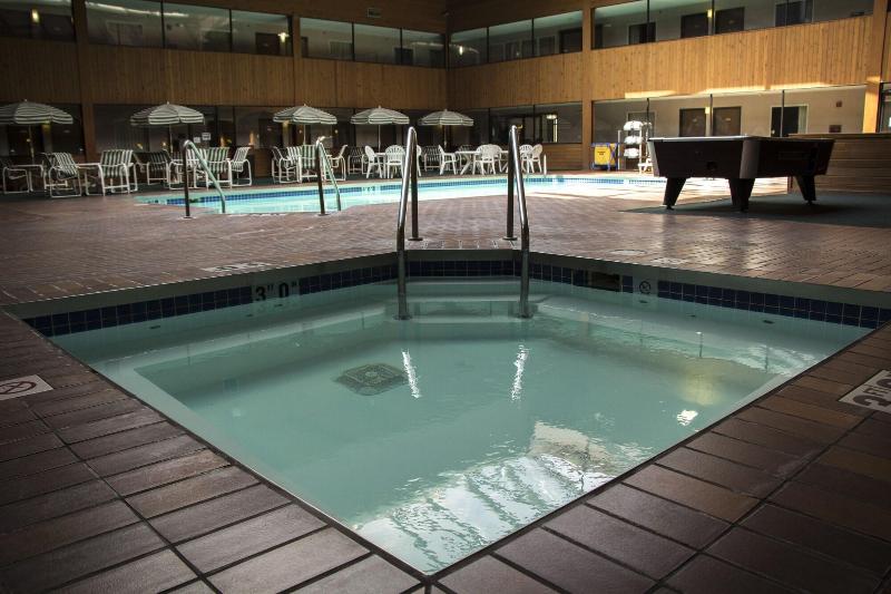 모텔 Woodfield Inn And Suites