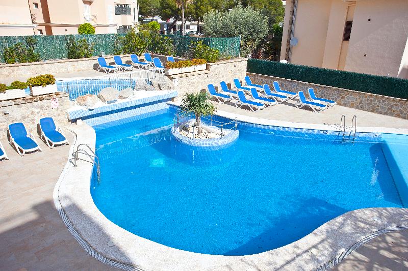 Sol y Mar Apartments