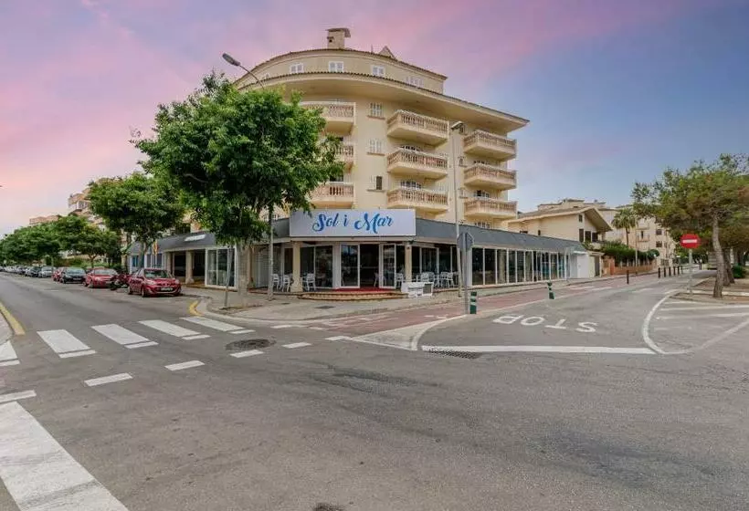 Sol y Mar Apartments
