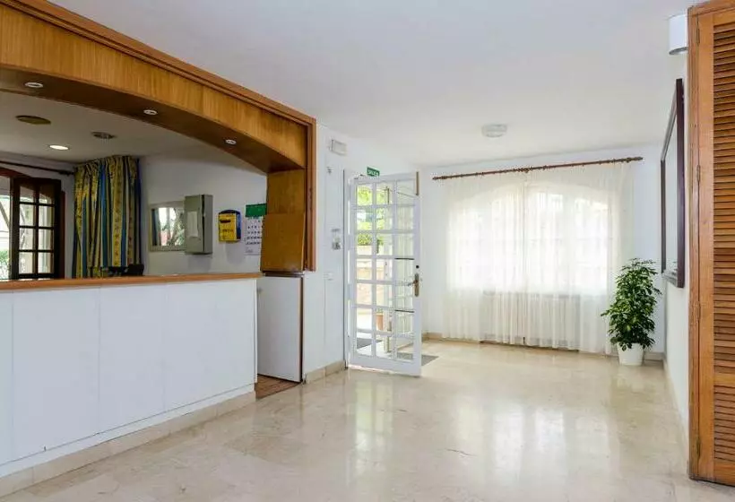 Sol y Mar Apartments