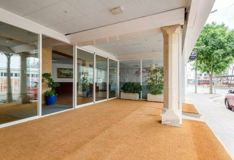 Sol y Mar Apartments