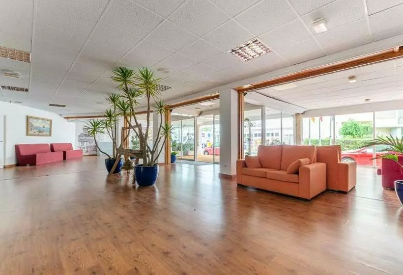 Sol y Mar Apartments