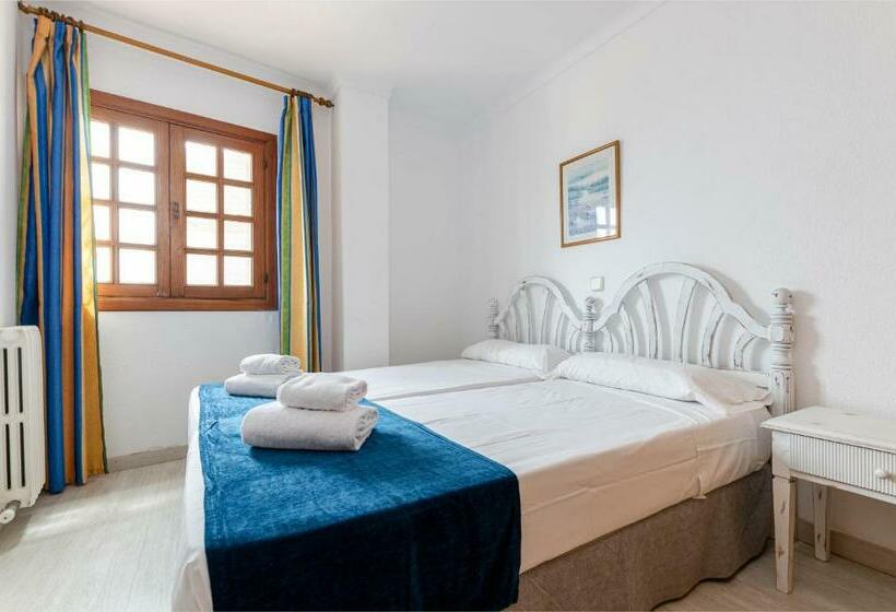 Sol y Mar Apartments