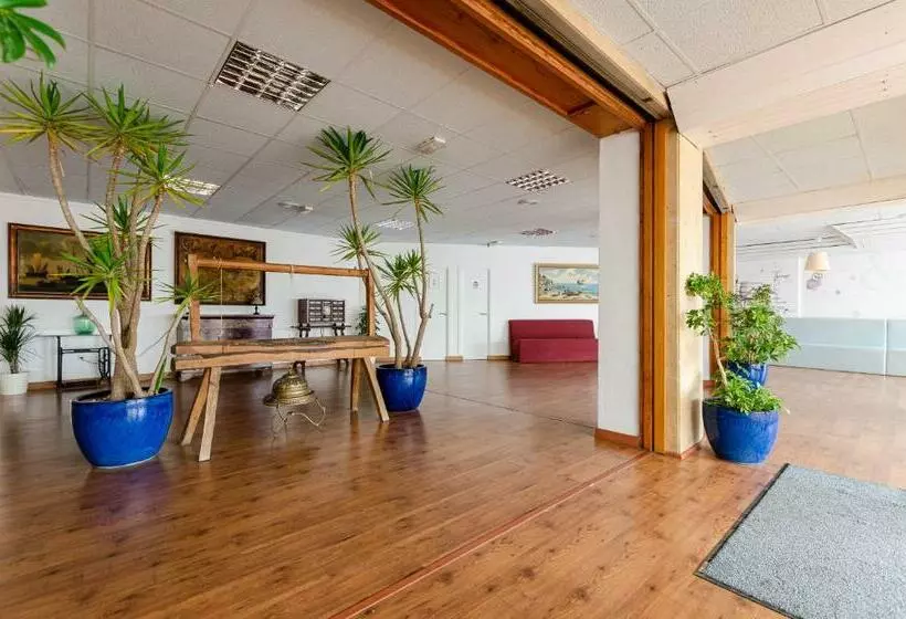 Sol y Mar Apartments