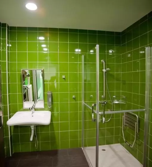 Bbk Bilbao Good Hostel