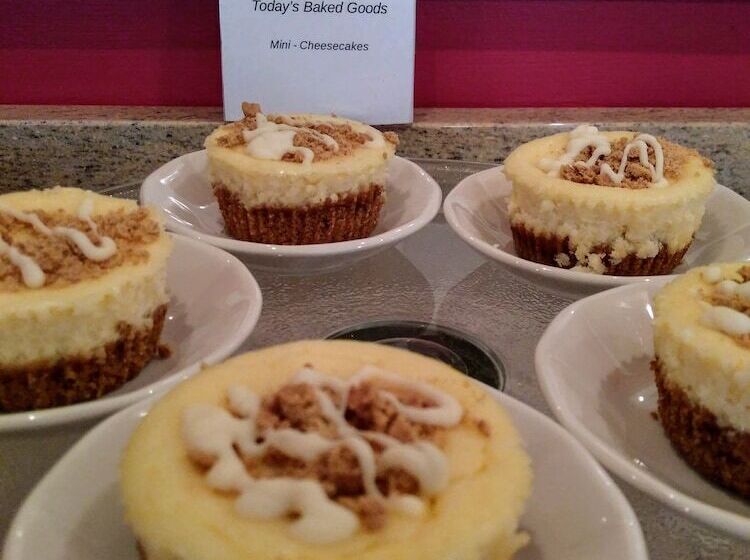 تختخواب و صبحانه Ash Street Inn