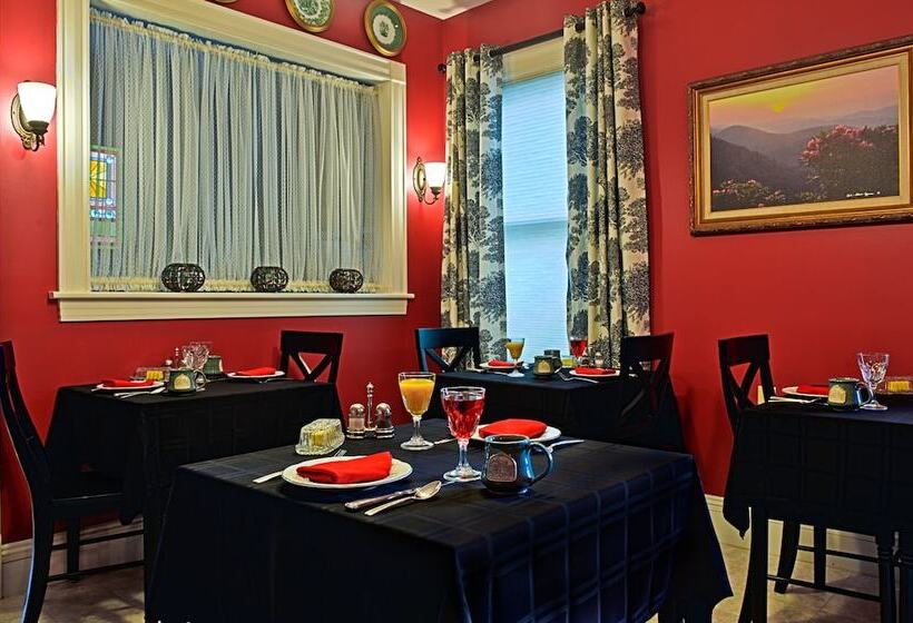 تختخواب و صبحانه Ash Street Inn