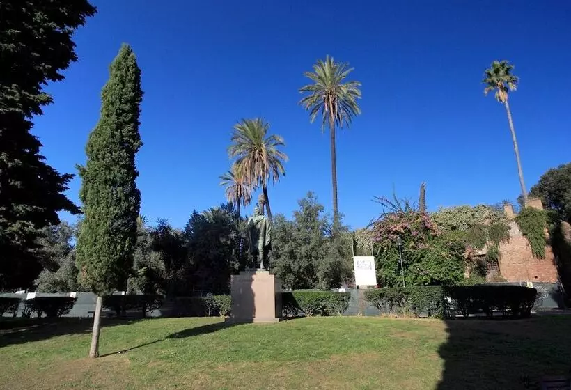 Colosseo Gardens   My Extra Home