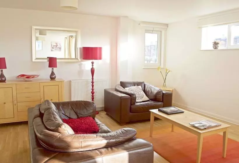 Dreamhouse Apartments Edinburgh City Centre