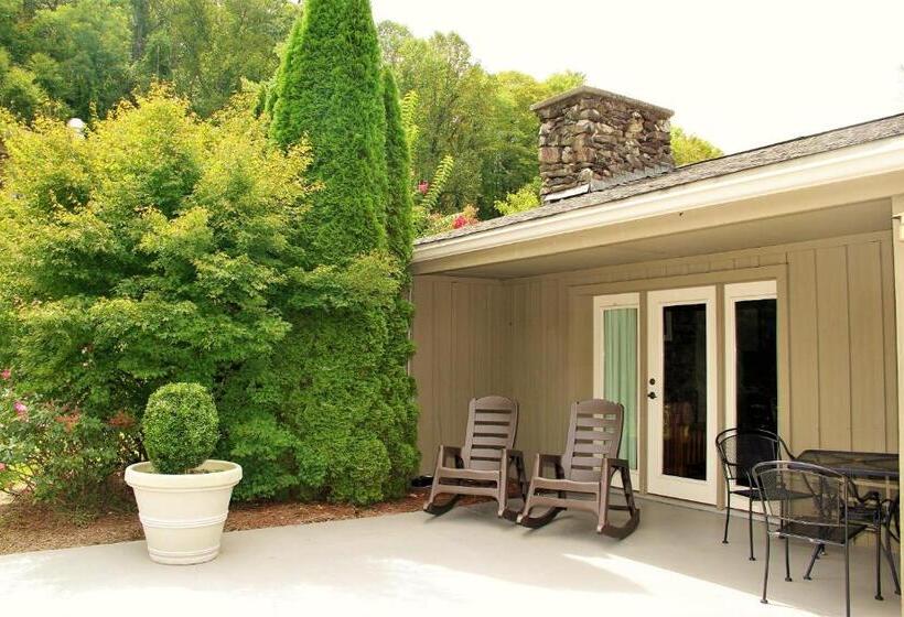 Fontana Village Resort & Marina