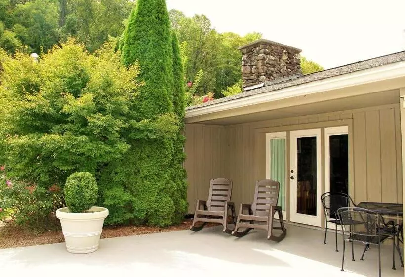 Fontana Village Resort & Marina