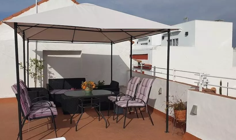 مسافرخانه Pension Catedral