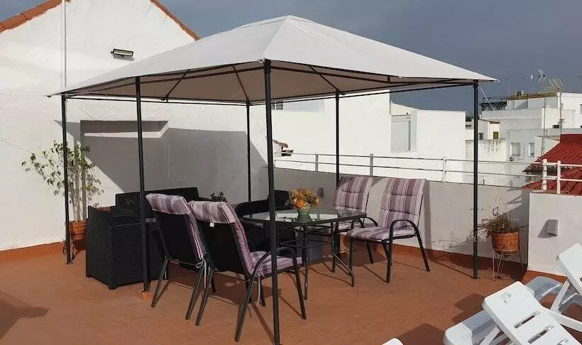 مسافرخانه Pension Catedral