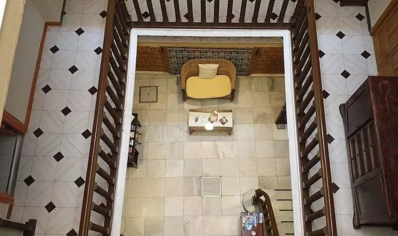 مسافرخانه Pension Catedral