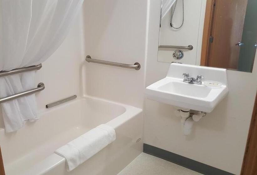 בית מלון כפרי Amerivu Inn And Suites New Richmond