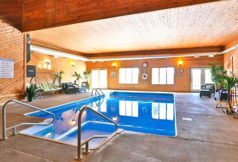 ホテル Amerivu Inn And Suites New Richmond