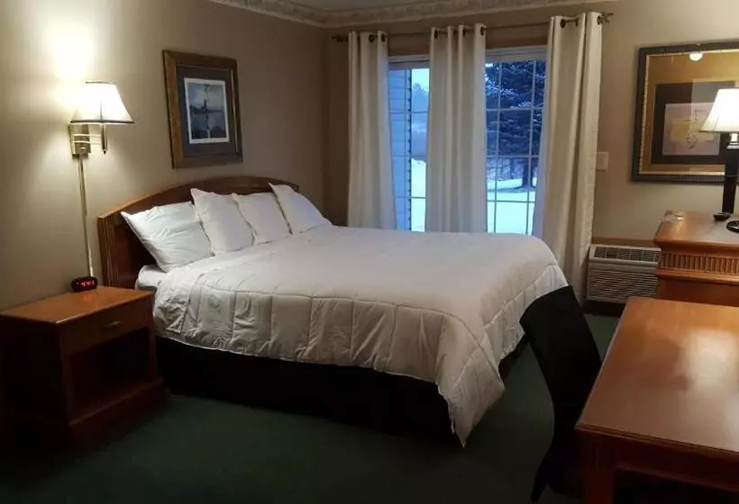 ホテル Amerivu Inn And Suites New Richmond