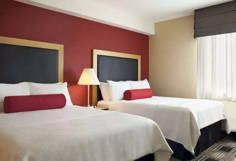 ホテル Holiday Inn Express Miami Airport Blue Lagoon Area, An Ihg