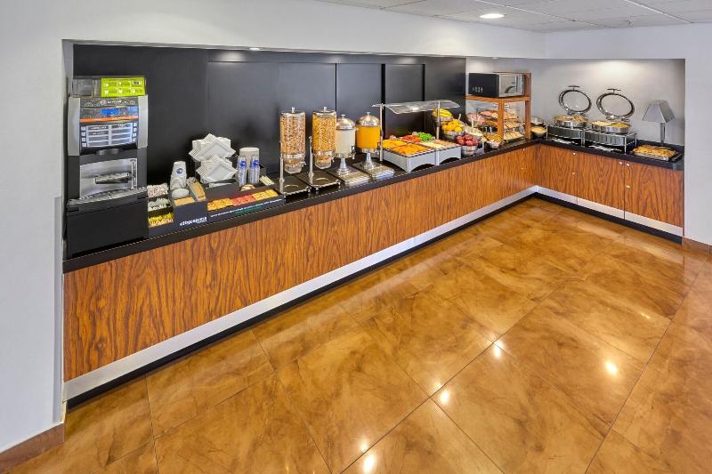 هتل City Express By Marriott Chetumal